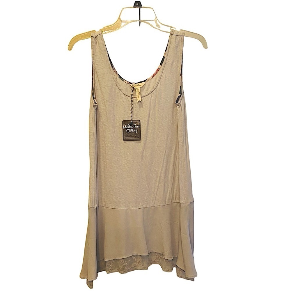 Matilda Jane Size Medium Women’s Stone House Layered Lace Tunic Tank Top